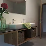 Greber Regina Διαμέρισμα *